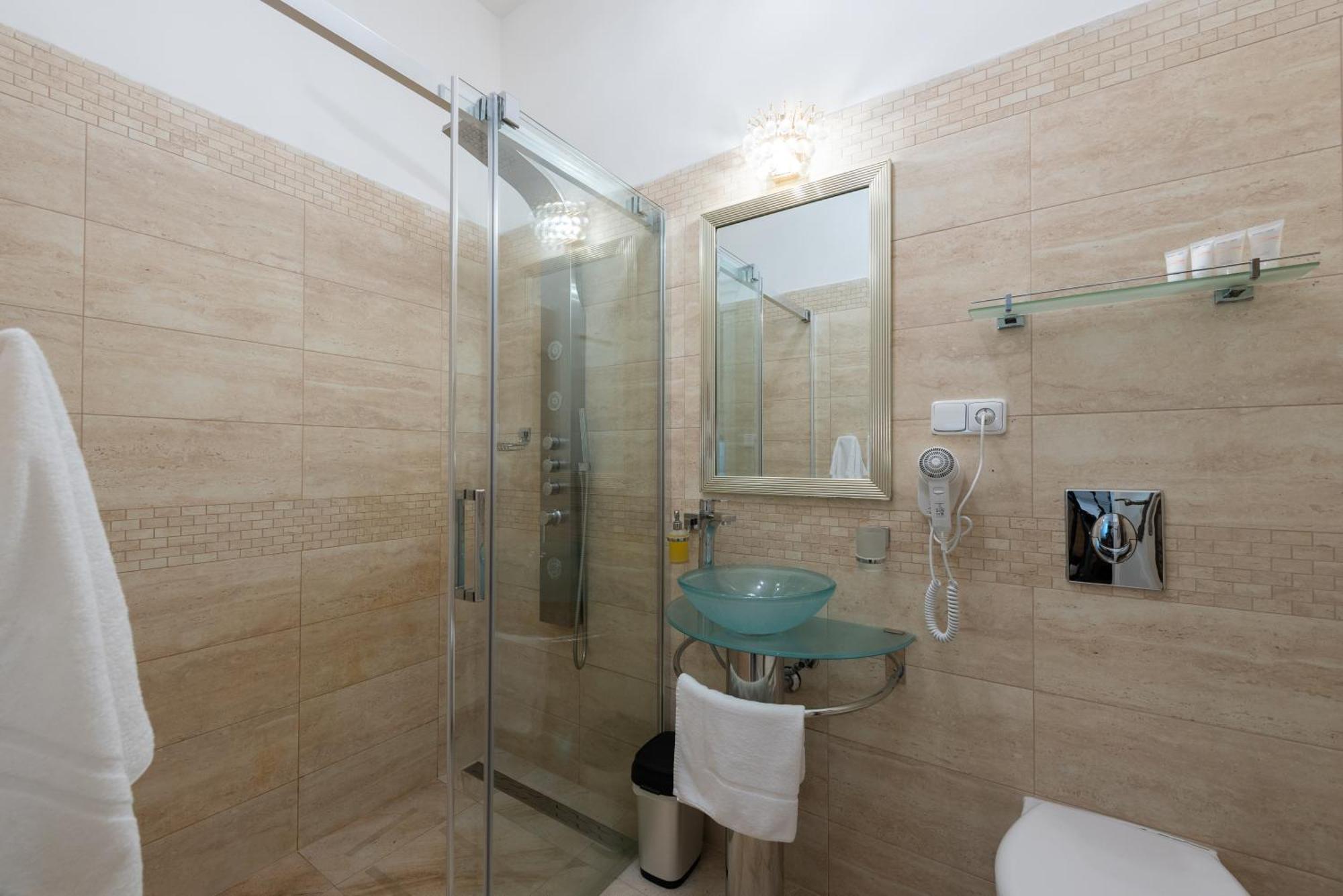 Hotel Wellness & Boutique Pod Lipkami 4*